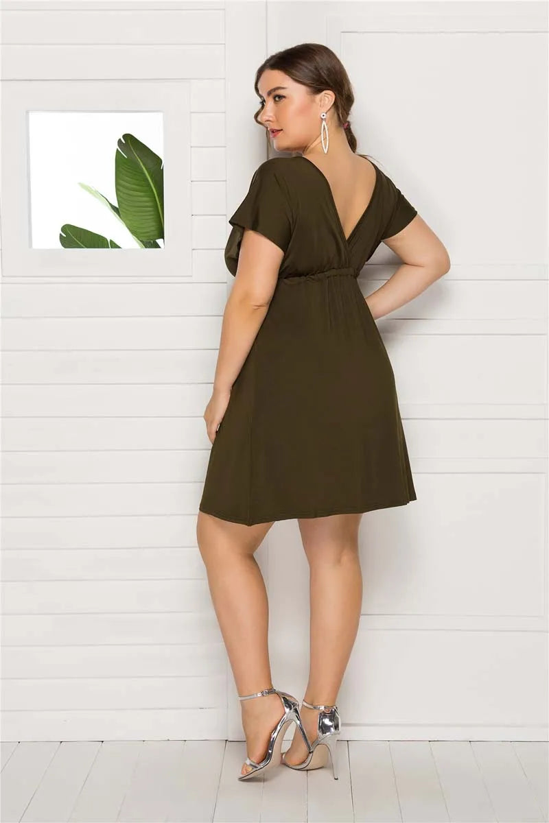 Mini Robe Col en V — Manches Courtes & Taille Empire