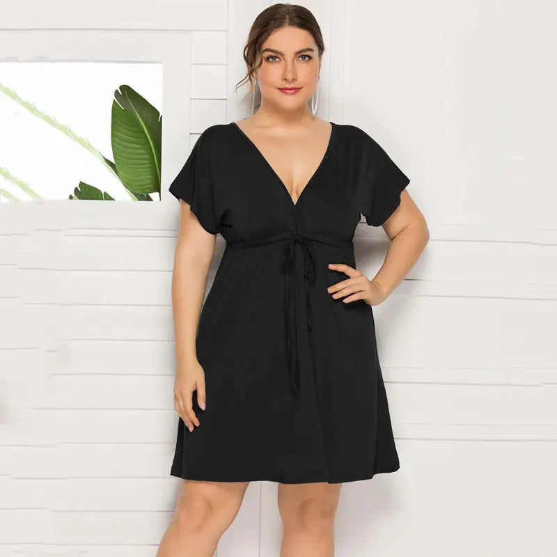 Mini Robe Col en V — Manches Courtes & Taille Empire