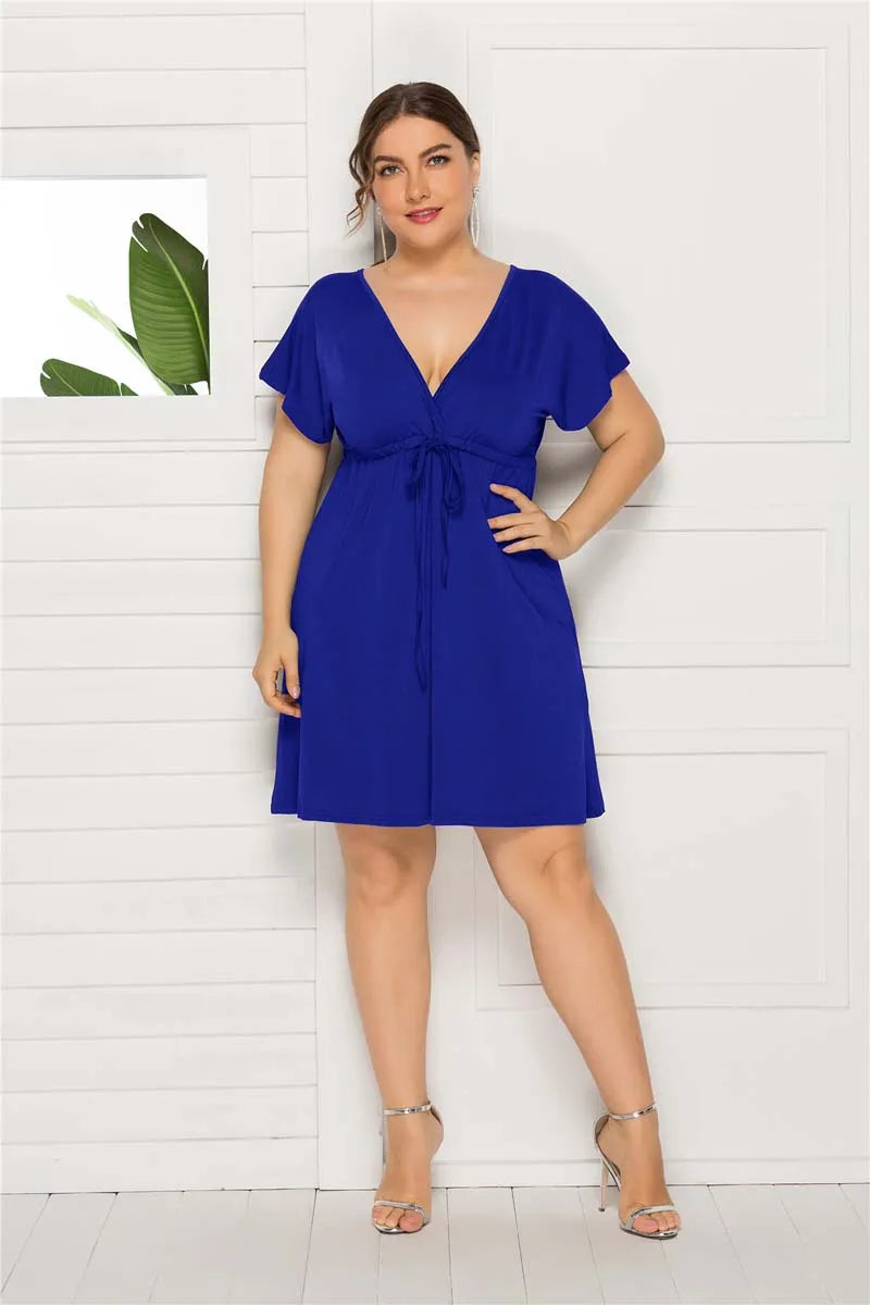 Mini Robe Col en V — Manches Courtes & Taille Empire
