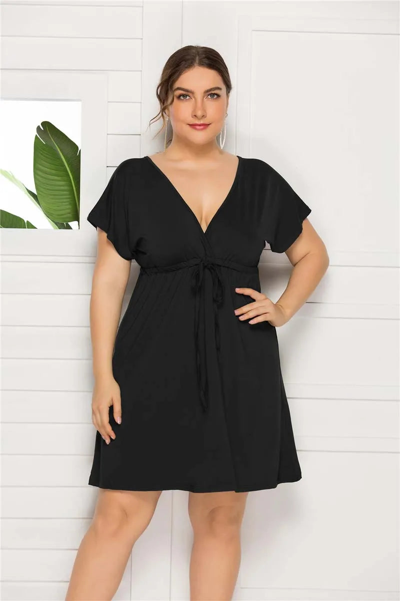 Mini Robe Col en V — Manches Courtes & Taille Empire