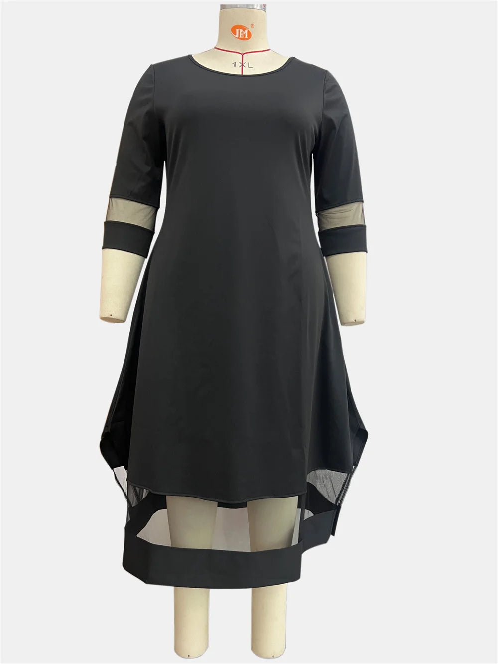 Robe Longue Noire en Maille — Col Rond & Manches Trois-Quarts