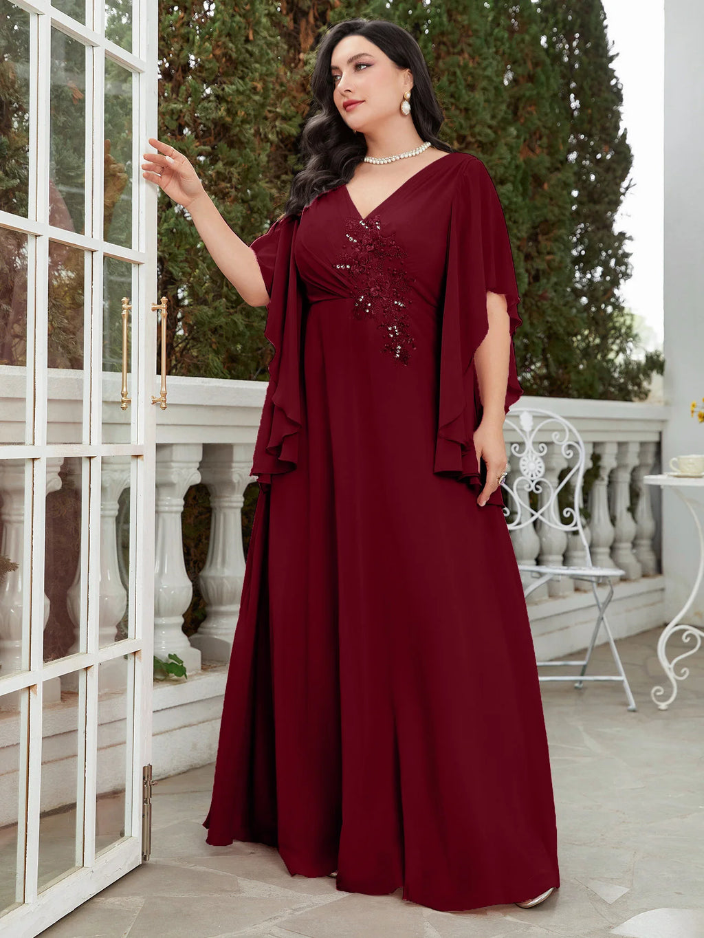Robe de Soirée Mousseline Brodée — Col en V, Manches Longues, Longueur Cheville