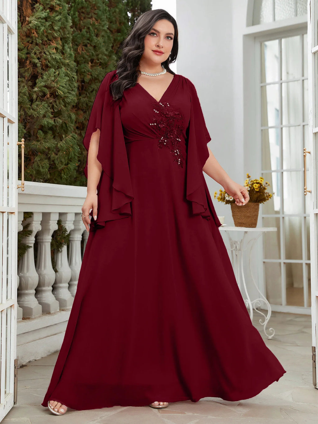 Robe de Soirée Mousseline Brodée — Col en V, Manches Longues, Longueur Cheville
