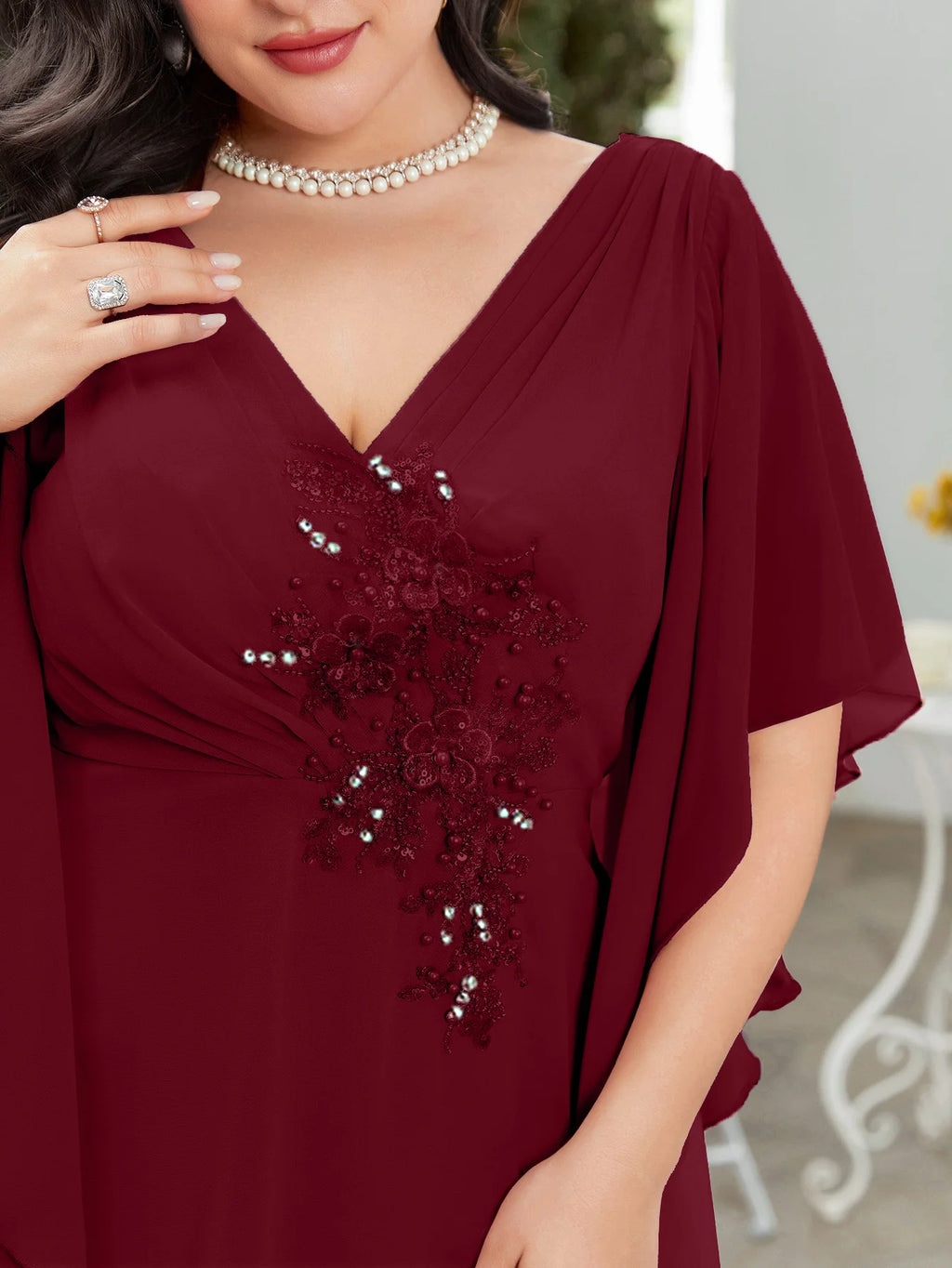 Robe de Soirée Mousseline Brodée — Col en V, Manches Longues, Longueur Cheville