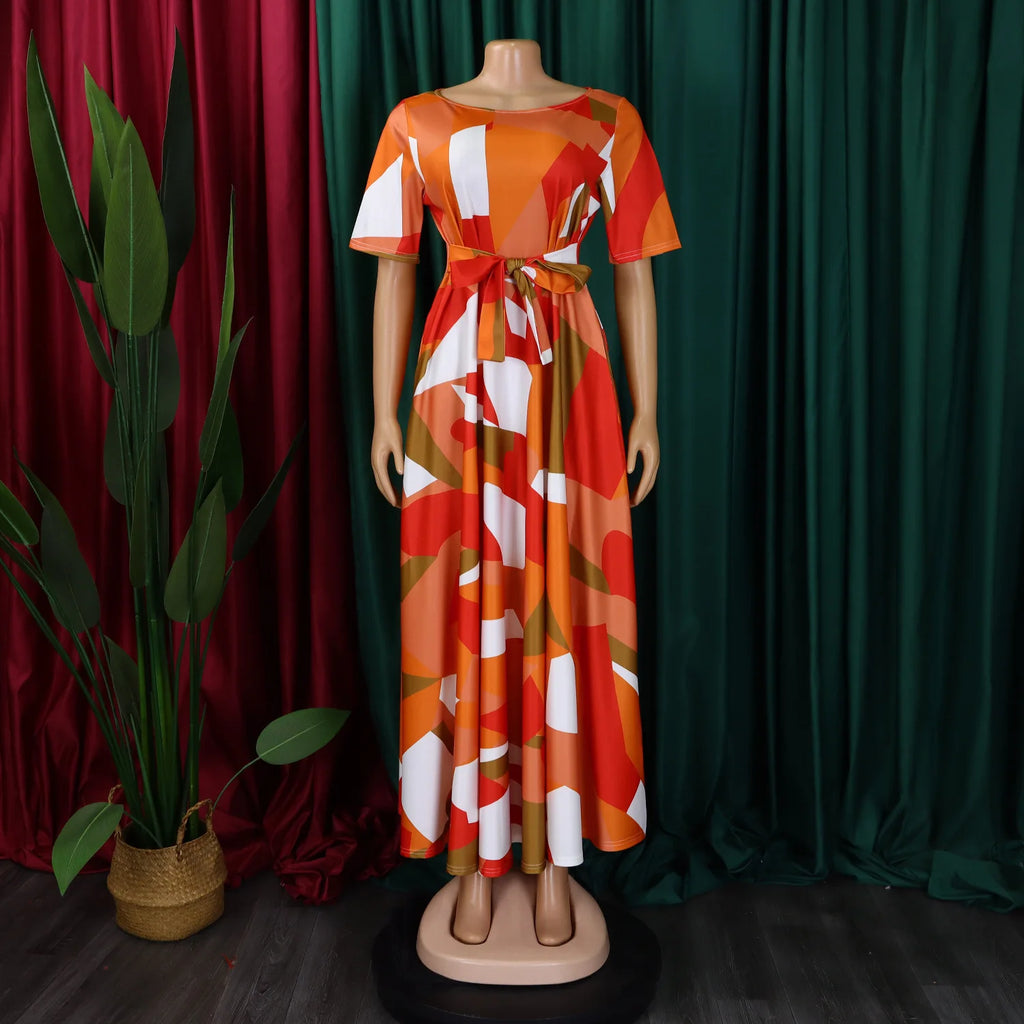 Robe Longue Imprimée avec Ceinture — Col Rond, Manches Courtes, Longueur Cheville