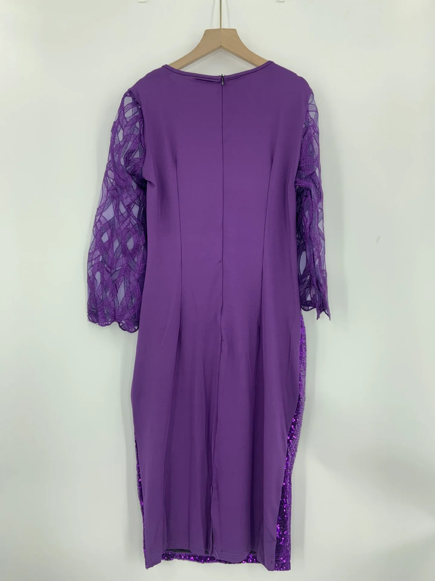Robe Midi Sequins — Manches Courtes, Silhouette Une Ligne, Style Soirée
