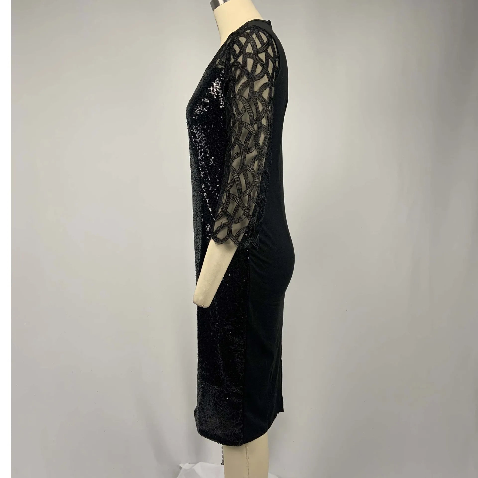 Robe Midi Sequins — Manches Courtes, Silhouette Une Ligne, Style Soirée