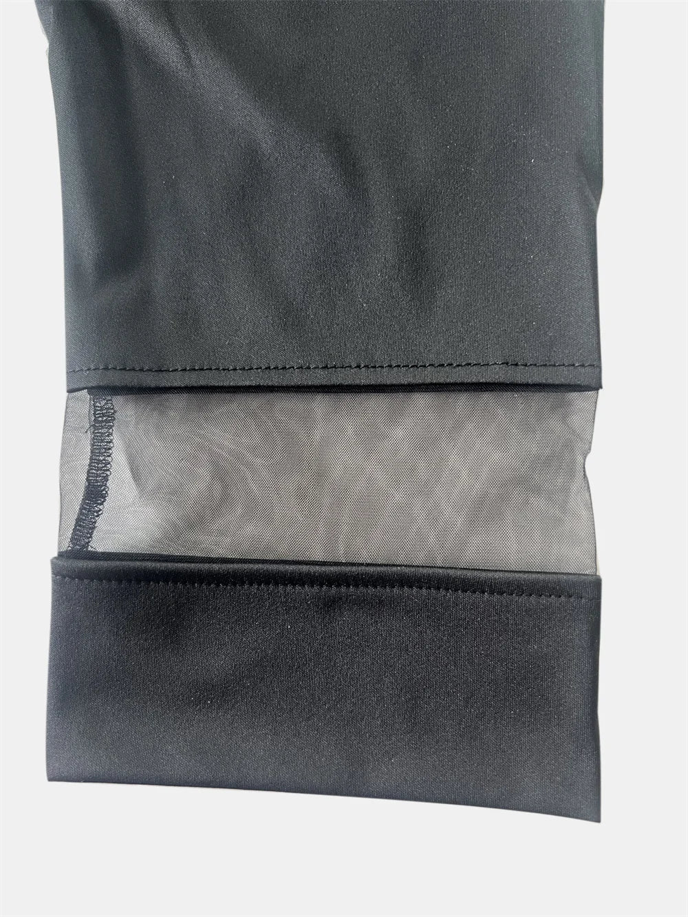Robe Longue Noire en Maille — Col Rond & Manches Trois-Quarts