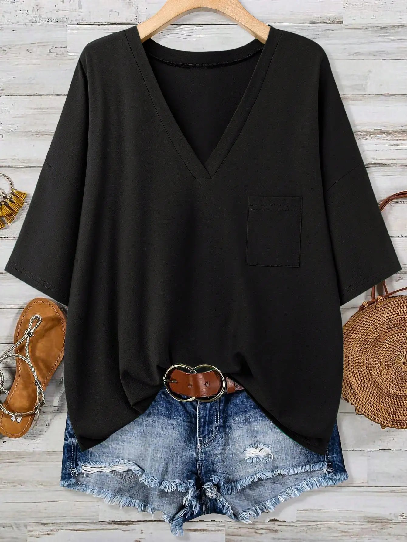 T-shirt Ample Col V — Manches Chauve-Souris, Poche Avant, Couleur Unie