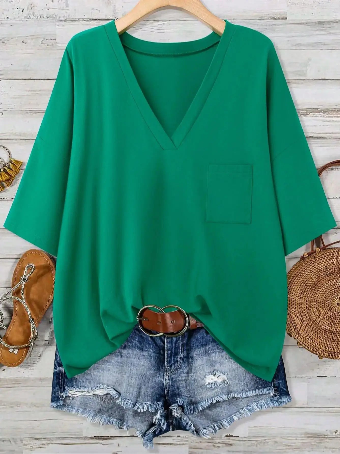 T-shirt Ample Col V — Manches Chauve-Souris, Poche Avant, Couleur Unie