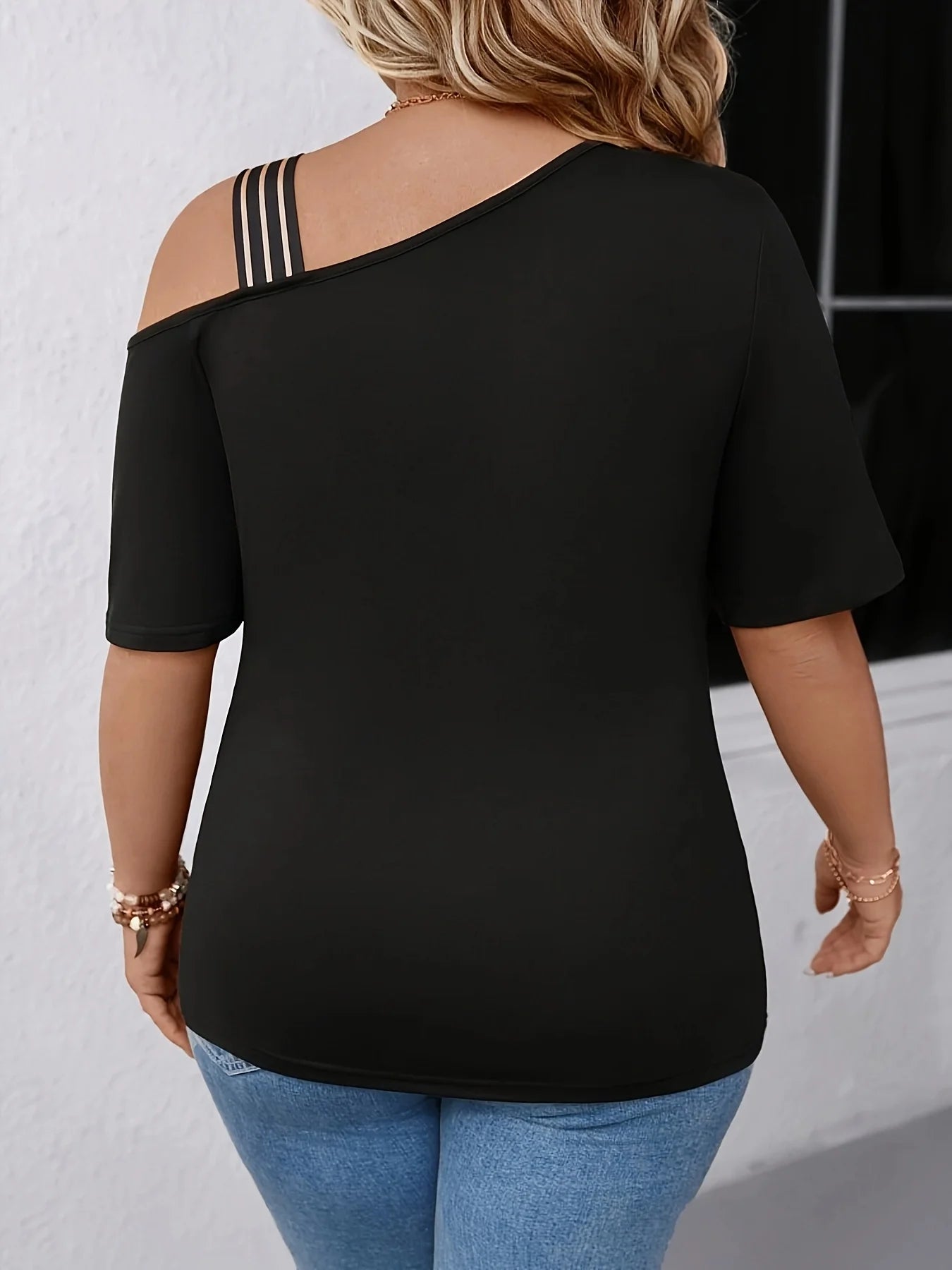 T-shirt Rayé Nœud Épaule Dénudée — Manches Courtes, Col Rond, Coupe Lâche