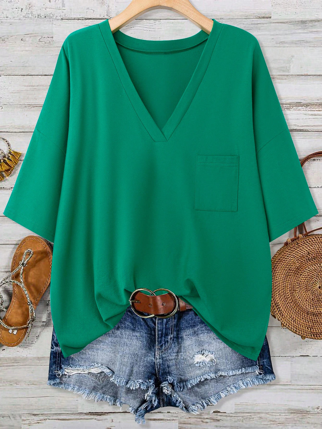 T-shirt Ample Col V — Manches Chauve-Souris, Poche Avant, Couleur Unie