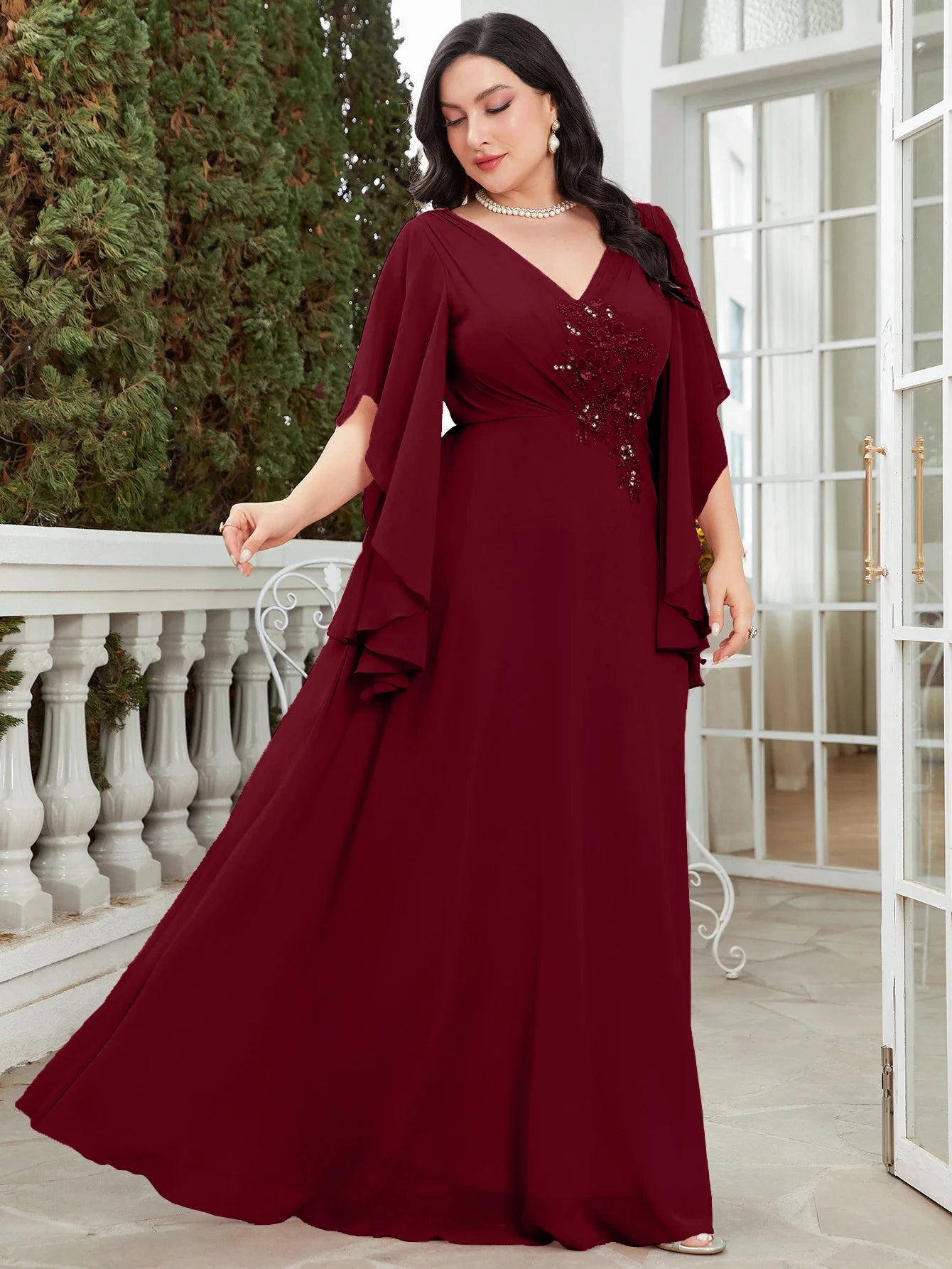 Robe de Soirée Mousseline Brodée — Col en V, Manches Longues, Longueur Cheville
