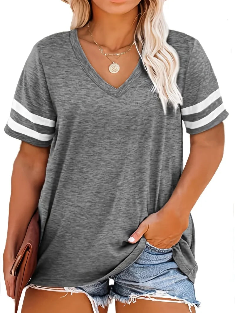 T-shirt Col V Tricoté – Coupe Ample & Bandes Contrastantes